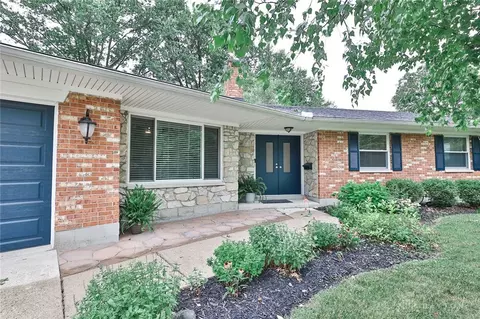 5247 Oakbrooke Dr, Kettering, OH 45440 photo 3