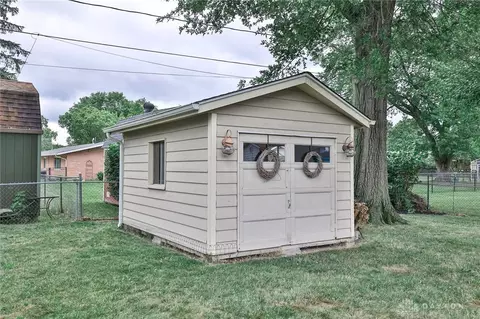 5247 Oakbrooke Dr, Kettering, OH 45440 photo 33