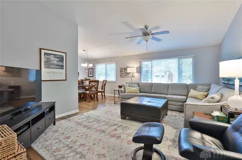 5247 Oakbrooke Dr, Kettering, OH 45440 photo 5