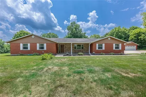 3660 Ferry Rd, Sugarcreek Township, OH 45305