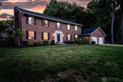 532 Rustic Trl, Beavercreek, OH 45434