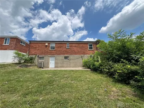 Exterior - 3341 Ninann Ct, Cincinnati, OH 45211 photo 3 of 3