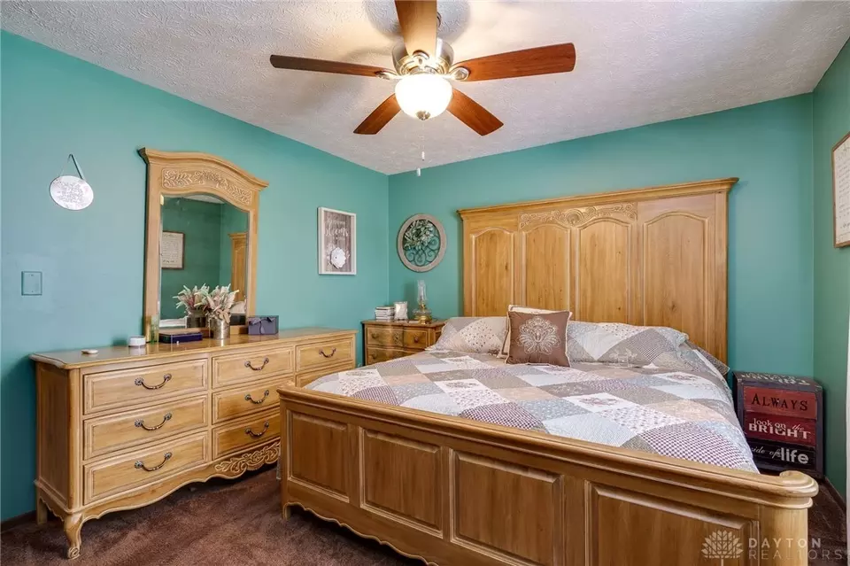 Bedroom - 1933 Scioto Ct, Kettering, OH 45420 photo 2 of 4