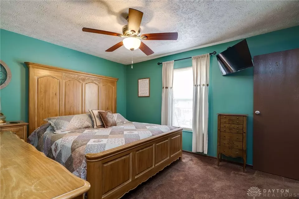 Bedroom - 1933 Scioto Ct, Kettering, OH 45420 photo 1 of 4
