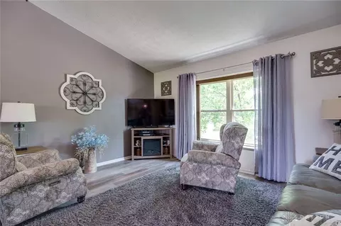 Living - 1933 Scioto Ct, Kettering, OH 45420 photo 1 of 1