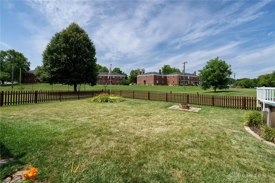 Exterior - 1933 Scioto Ct, Kettering, OH 45420 photo 9 of 13