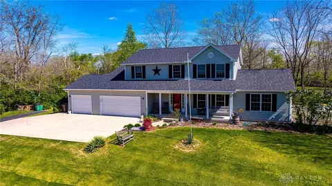 4473 Nichols Rd, Oxford, OH 45056