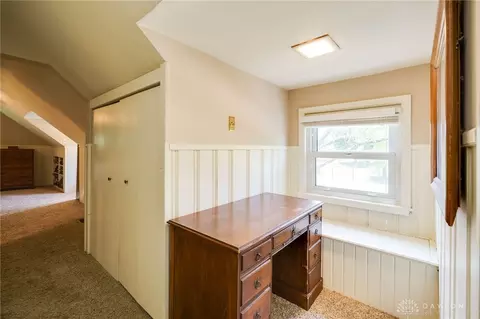 Entry Way - 405 Storms Rd, Dayton, OH 45429 photo 2 of 2