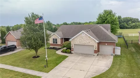 9240 Bennington Way, Centerville, OH 45458 photo 6