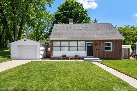 1156 Oakhill Ave, Fairborn, OH 45324