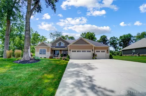 444 Windmere Dr, Troy, OH 45373