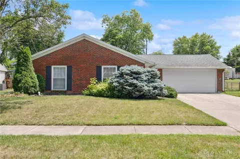 20 Walnut Pl, Springboro, OH 45066