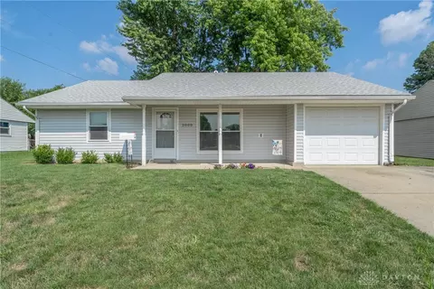 2000 Commonwealth Dr, Xenia, OH 45385