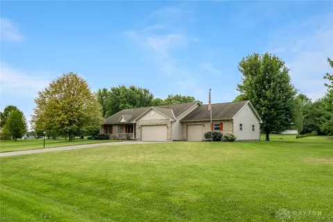 2775 Quail Field Dr, Lebanon, OH 45036