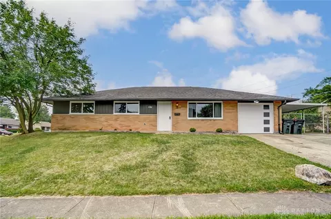 2504 Madden Hills Dr, Dayton, OH 45417