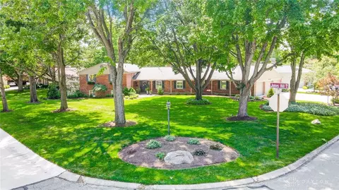 5001 James Hill Rd, Kettering, OH 45429