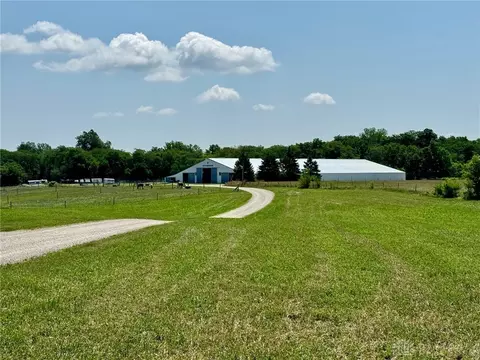 7363 New Madison Coletown Rd, Greenville, OH 45331