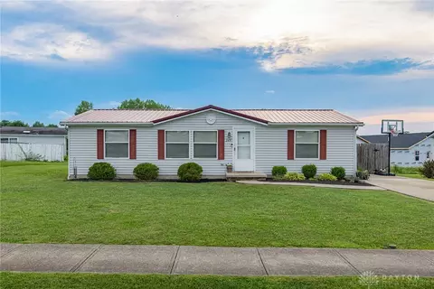 249 Taylor Dr, Wilmington, OH 45177