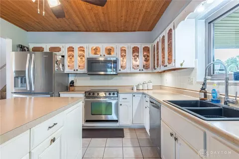 796 E David Rd, Kettering, OH 45429 photo 11