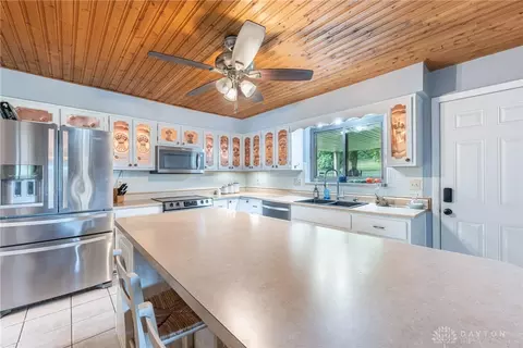 796 E David Rd, Kettering, OH 45429 photo 9