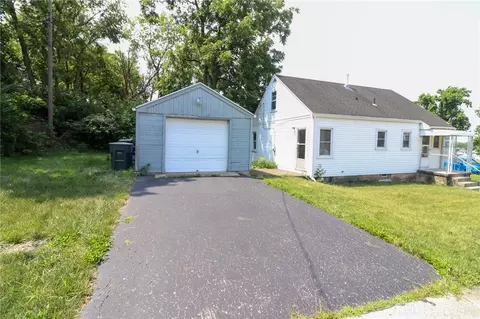 168 N Wright Ave, Dayton, OH 45403 photo 4