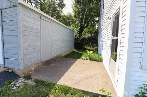 168 N Wright Ave, Dayton, OH 45403 photo 32