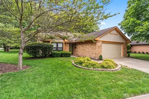 1990 Crosswind Ct, Englewood, OH 45322