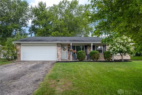 7623 Washington Park Dr, Dayton, OH 45459