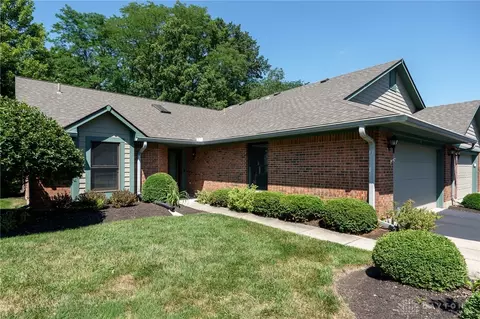 573 Westwood Dr, Fairborn, OH 45324