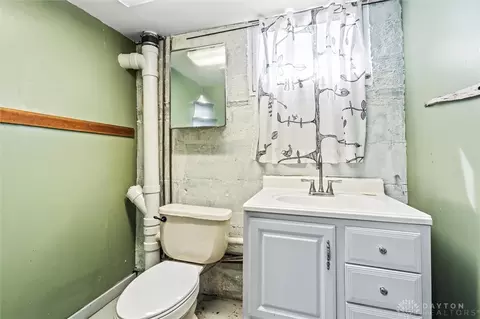 947 E Main St, Troy, OH 45373 photo 32