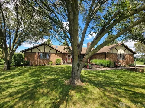 9255 Upper Lewisburg Salem Rd, Brookville, OH 45309