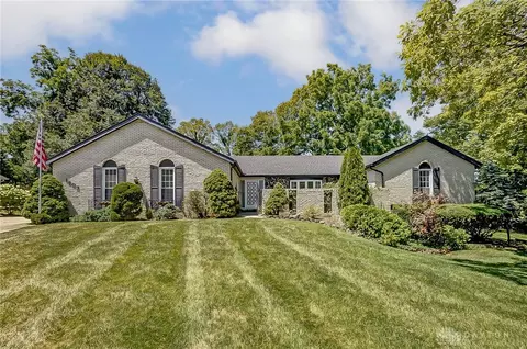 1803 Campus Dr, Fairborn, OH 45324