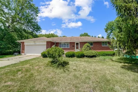 2703 County Line Rd, Beavercreek, OH 45430