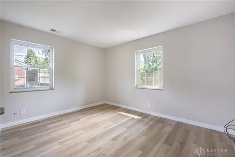 Bedroom - 3906 Strathmoor Dr, Kettering, OH 45429 photo 1 of 4
