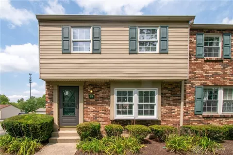 93 Marco Ln, Dayton, OH 45458