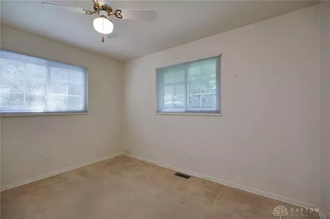1124 Wenbrook Dr, Kettering, OH 45429 photo 24