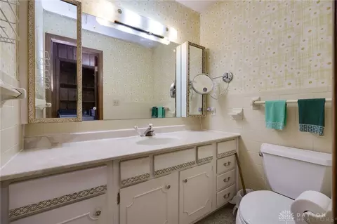 1124 Wenbrook Dr, Kettering, OH 45429 photo 19