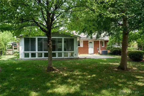 1124 Wenbrook Dr, Kettering, OH 45429 photo 34