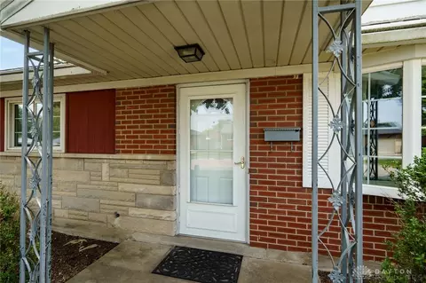 1124 Wenbrook Dr, Kettering, OH 45429 photo 5