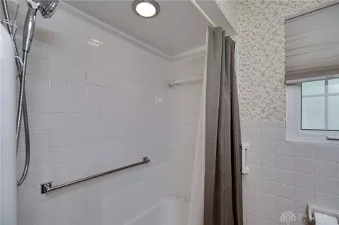 1124 Wenbrook Dr, Kettering, OH 45429 photo 23