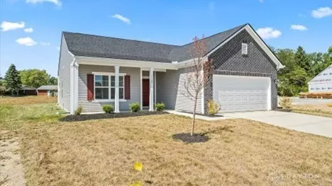 1528 Chickasaw Way, Piqua, OH 45356