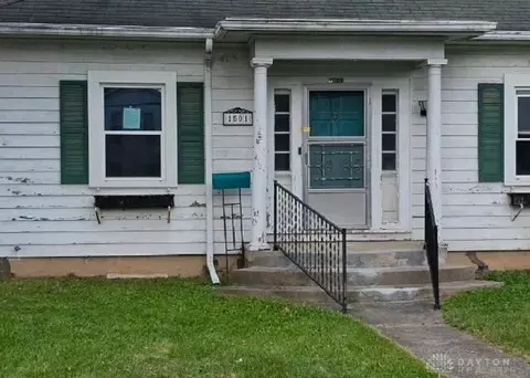 1501 St Paris Rd, Springfield, OH 45504