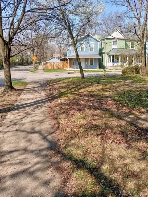 256 Henry St, Dayton, OH 45403