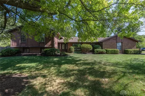 701 Yellowcreek Dr, Dayton, OH 45458