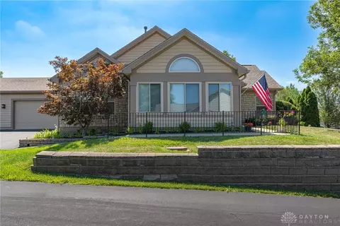 184 Villa Pointe Dr, Springboro, OH 45066