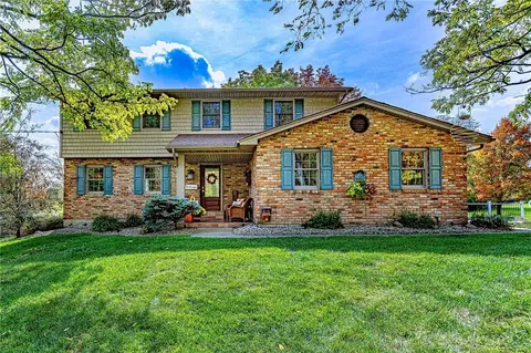1287 Hogue Rd, Hamilton, OH 45013