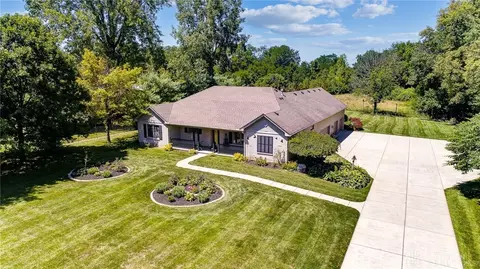 6981 Fishburg Rd, Huber Heights, OH 45424