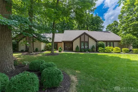 2330 Oak Glen Ct, Dayton, OH 45459