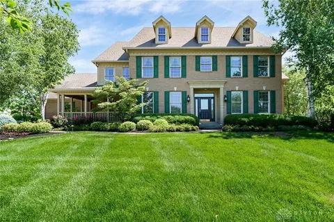 1352 Wild Ivy Way, Sugarcreek Township, OH 45440