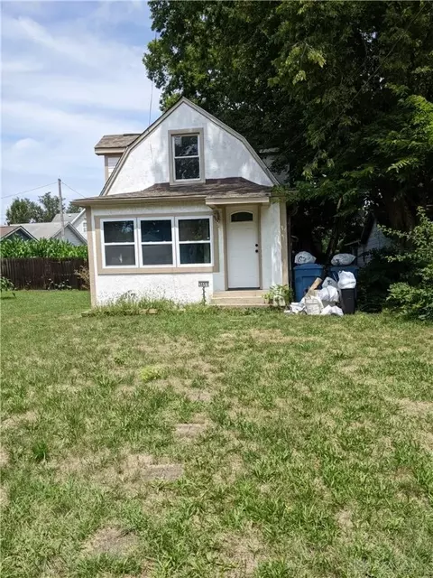 3651 Beechgrove Rd, Moraine, OH 45439